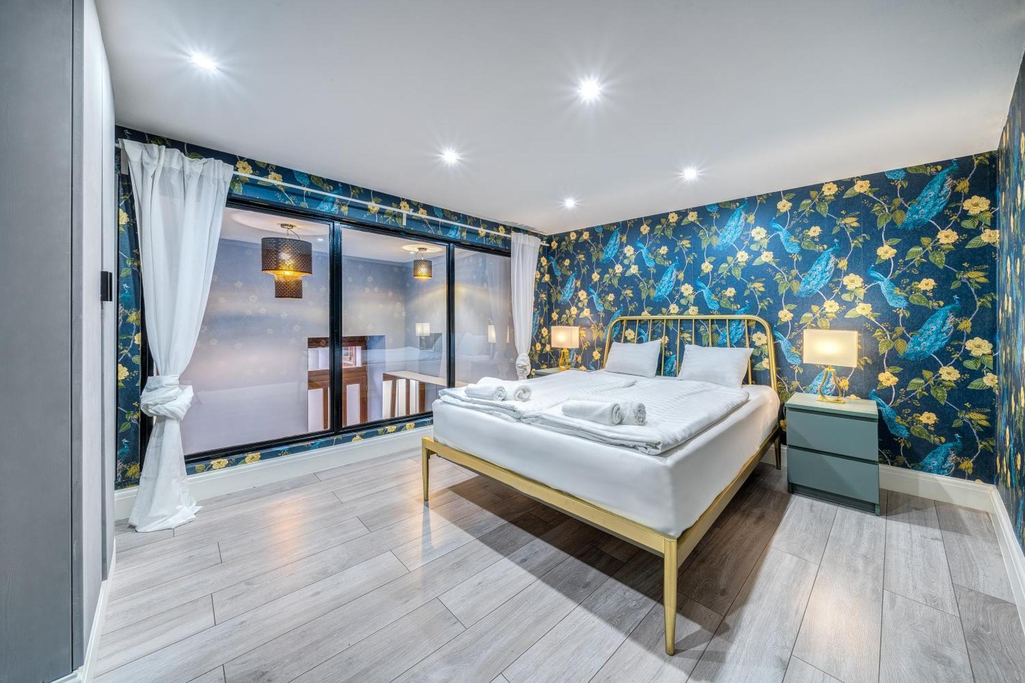 Azure Oasis In The Heart Of The City บูดาเปสต์ ภายนอก รูปภาพ